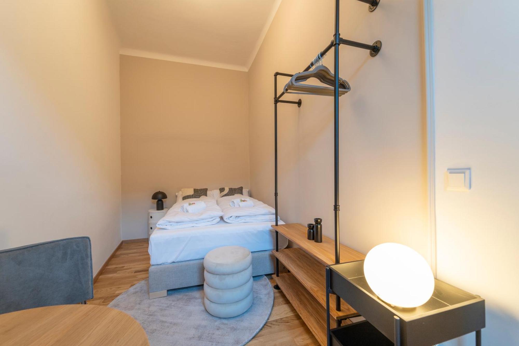 Josef'S Home I Urban Living I Premium Apartment 01 Wenen Buitenkant foto