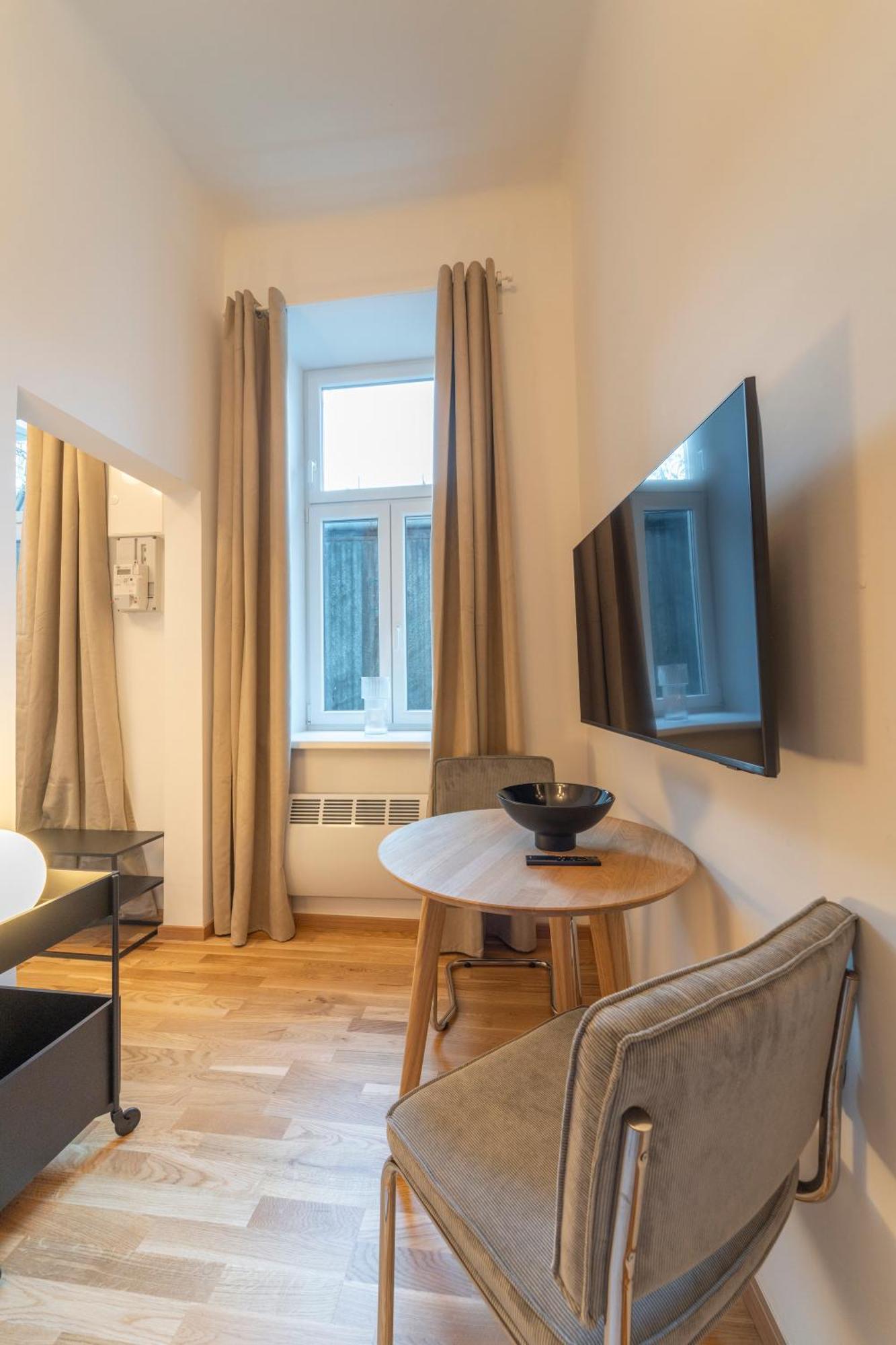 Josef'S Home I Urban Living I Premium Apartment 01 Wenen Buitenkant foto